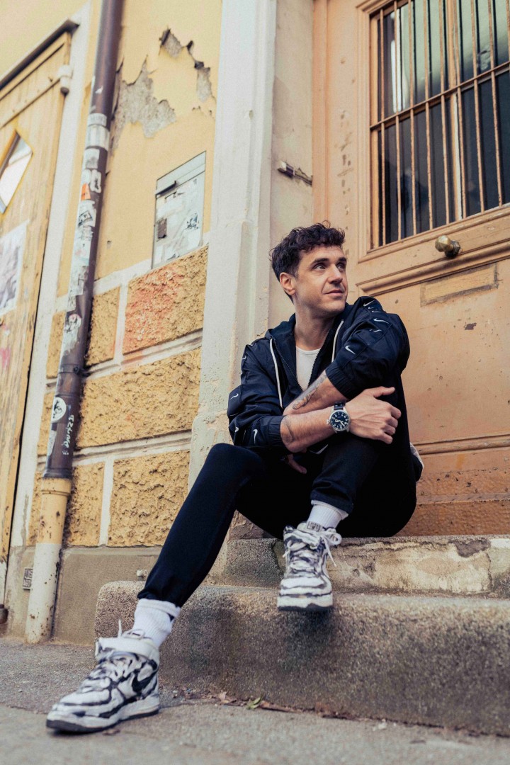 Press 09 credit Dario Zimmerli light WEEB